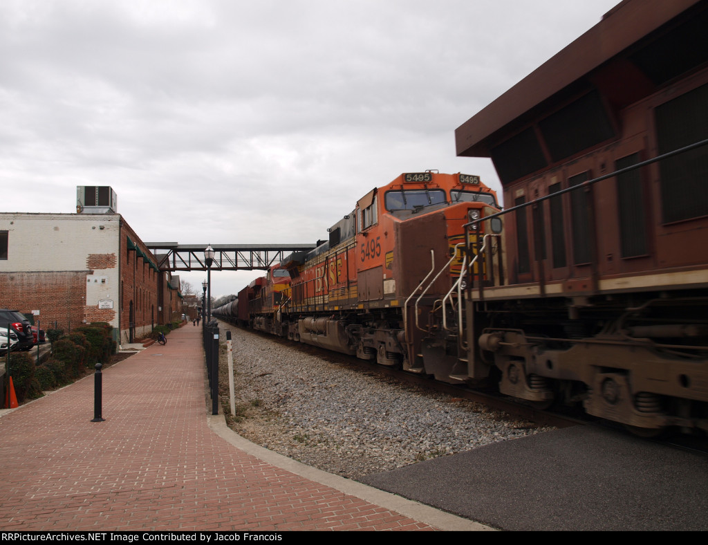 BNSF 5495